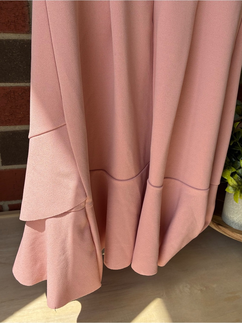 Altar’d State Short Sleeve Fit & Flare V Neck Dress Size Med Rose‎ Pink
Feminine - Picture 5 of 11